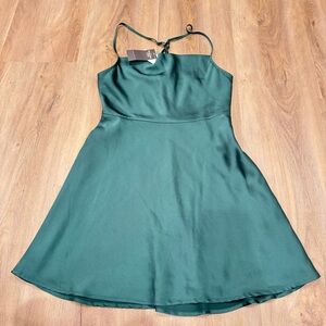 Abercrombie and fitch cowl neck green satin formal dress Size XS NWT